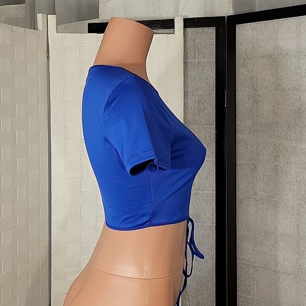BRAND NEW LOVE J WAIST UP SHORT SLEEVE CREW NECK WOMEN"S CROP TOP - Picture 6 of 12